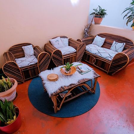 Faraja Homestay- Seamless Comfort In The Heart Of The City - Free Wifi, Warm Hospitality, And Local Delights Await Moshi Dış mekan fotoğraf
