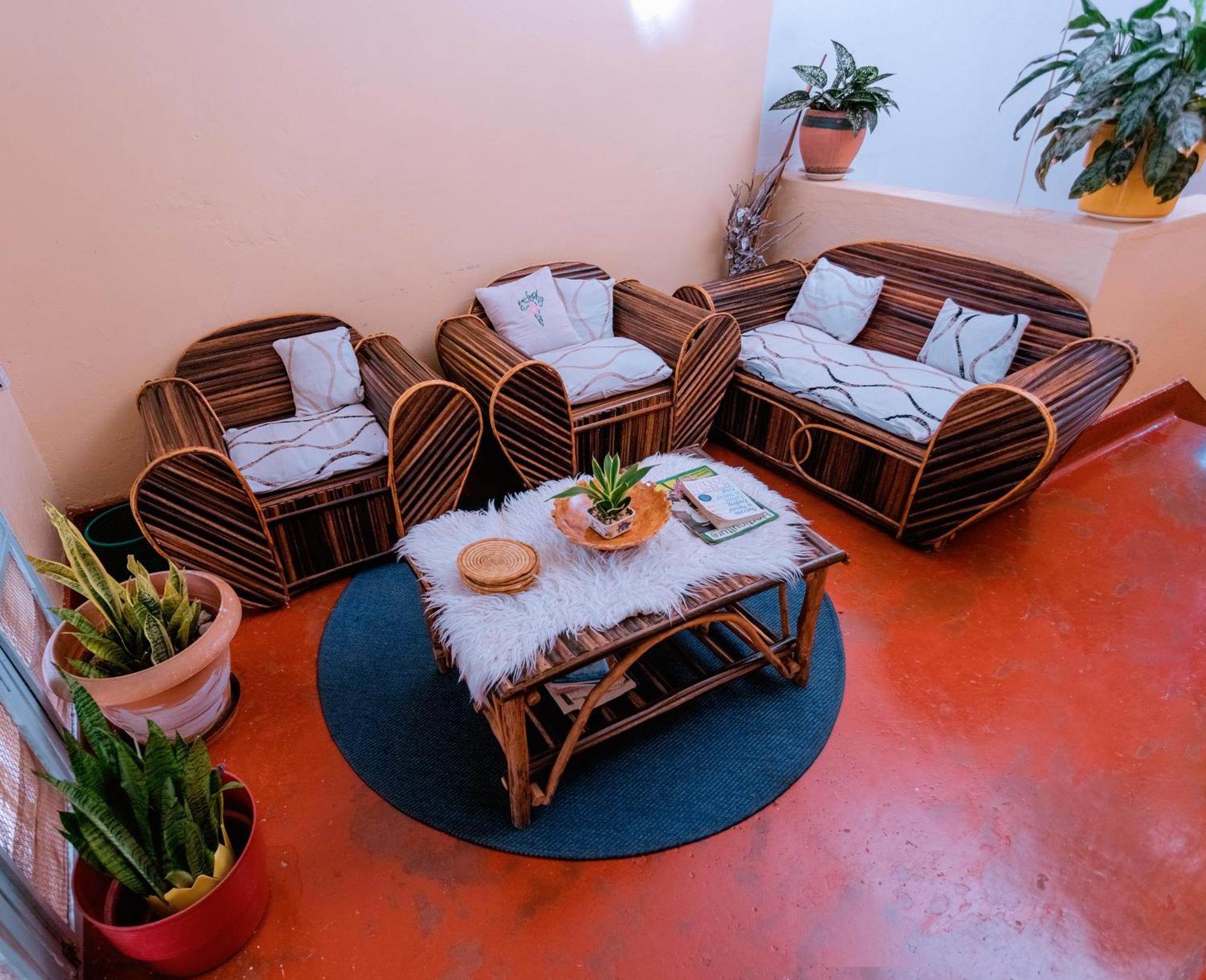 Faraja Homestay- Seamless Comfort In The Heart Of The City - Free Wifi, Warm Hospitality, And Local Delights Await Moshi Dış mekan fotoğraf